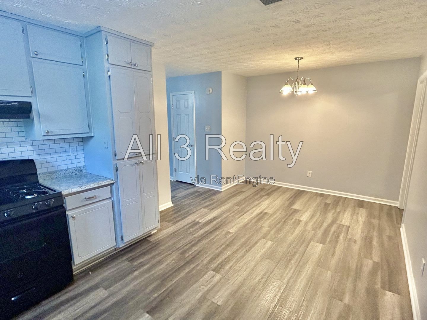 Charming 2-bedroom, 1.5-bath home in Stockbridge, GA, offering a comfortable layout and thoughtful details. T property image
