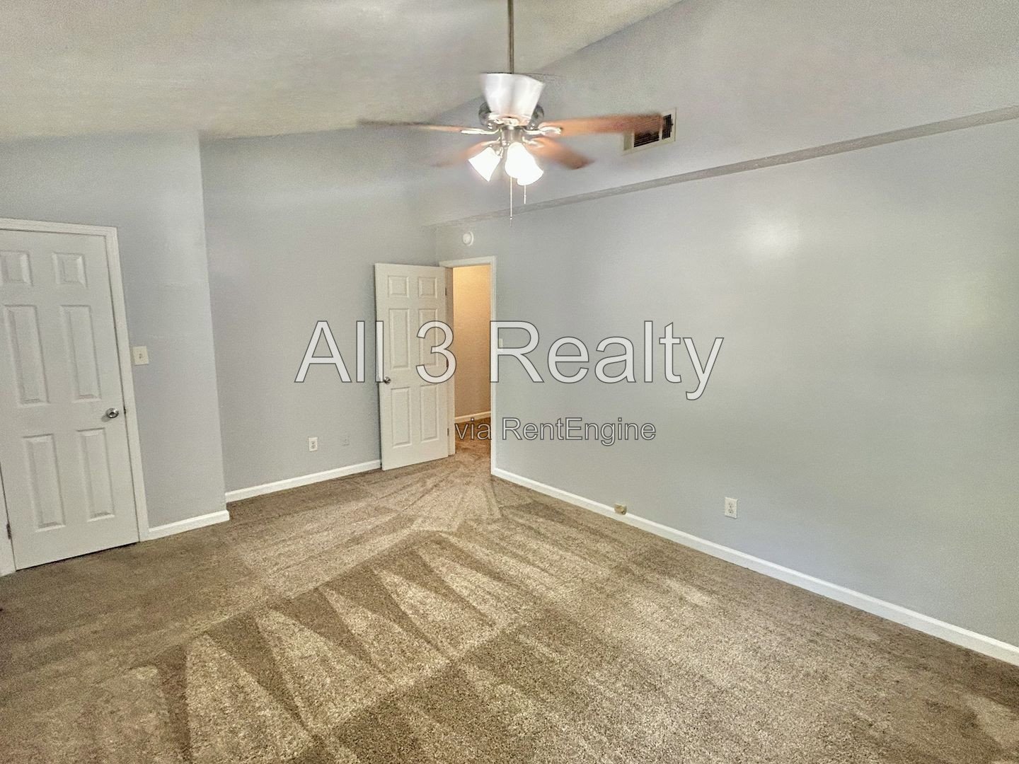 Charming 2-bedroom, 1.5-bath home in Stockbridge, GA, offering a comfortable layout and thoughtful details. T property image