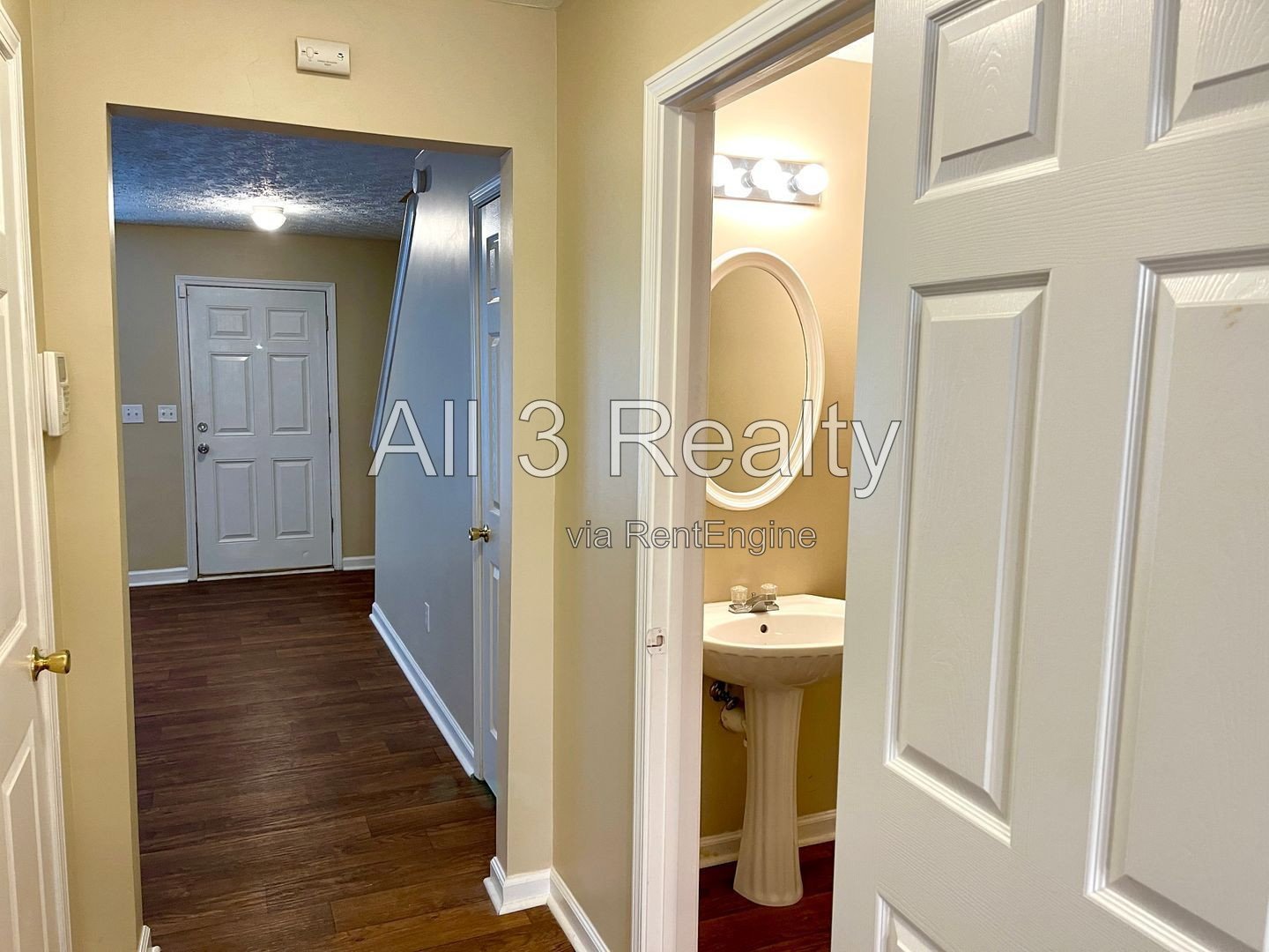Terrific 2-bedroom townhouse in Decatur, GA property image