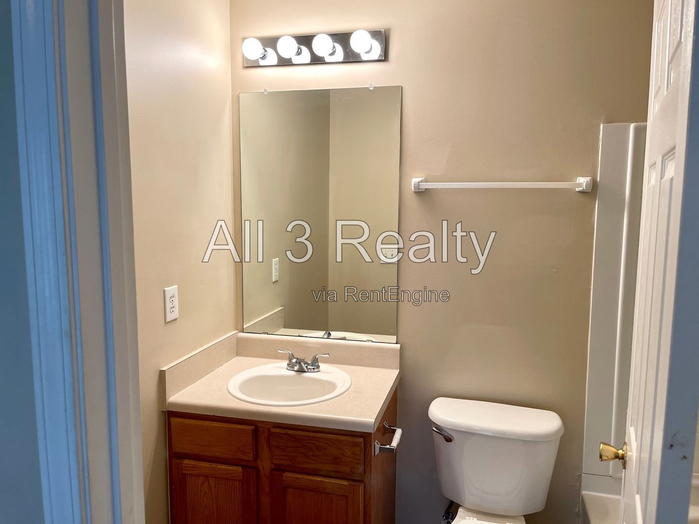 Terrific 2-bedroom townhouse in Decatur, GA property image