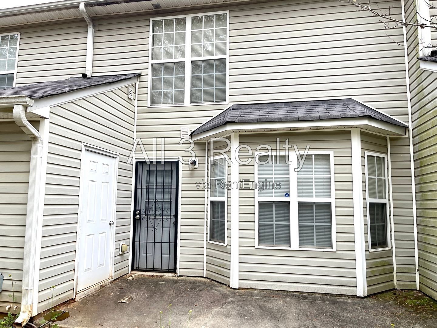 Terrific 2-bedroom townhouse in Decatur, GA property image
