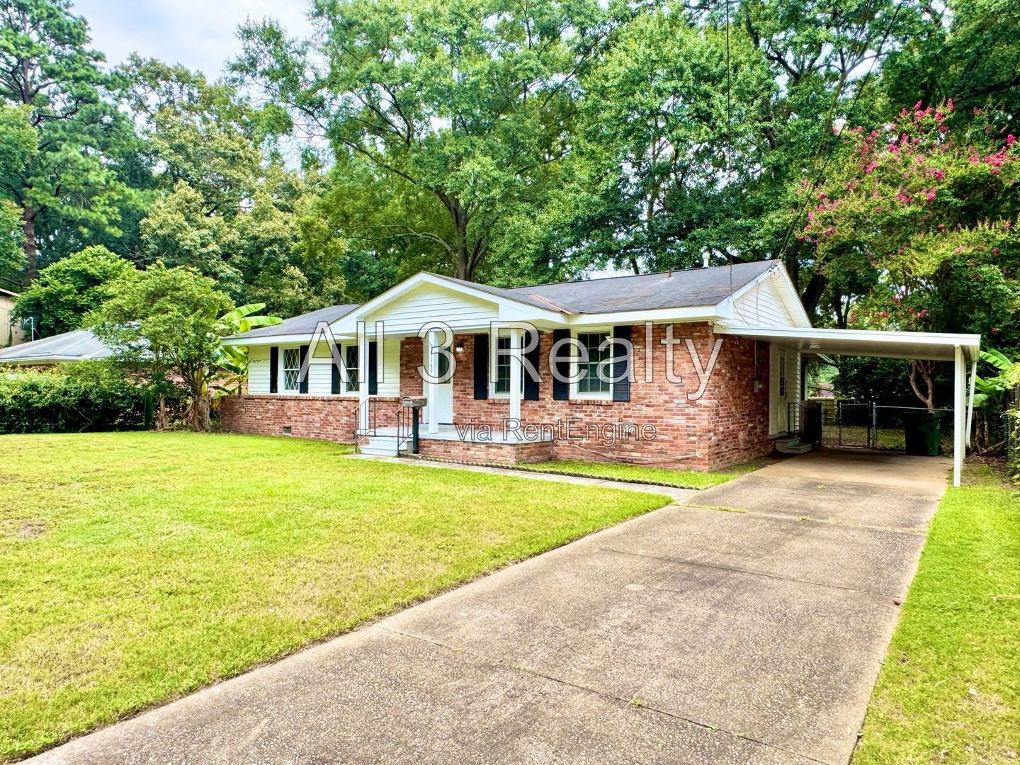 Delightful 3 Bedroom / 1 Bathroom Brick Home in Montgomery! property image
