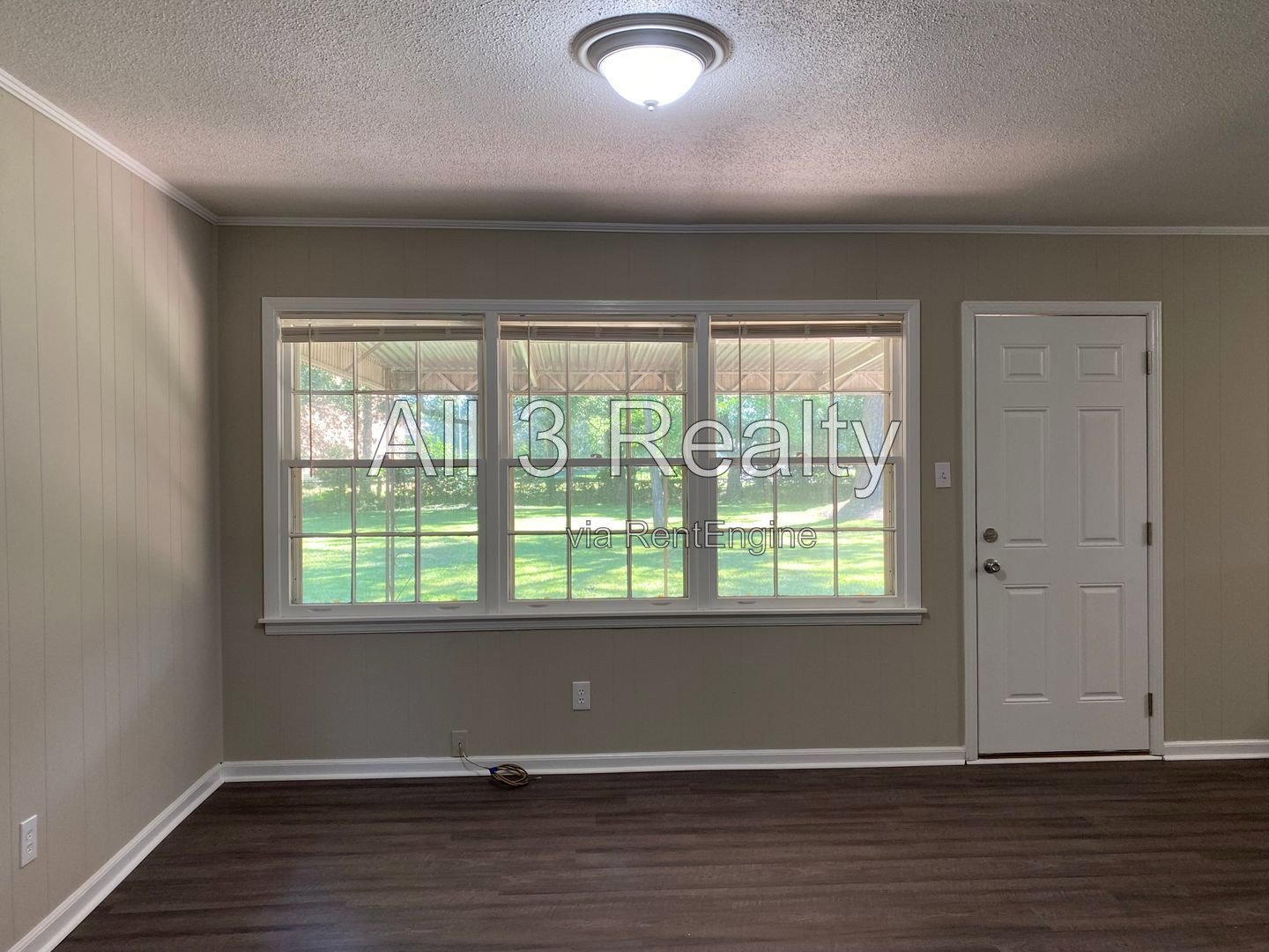3-Bedroom  Beauty !!!! property image