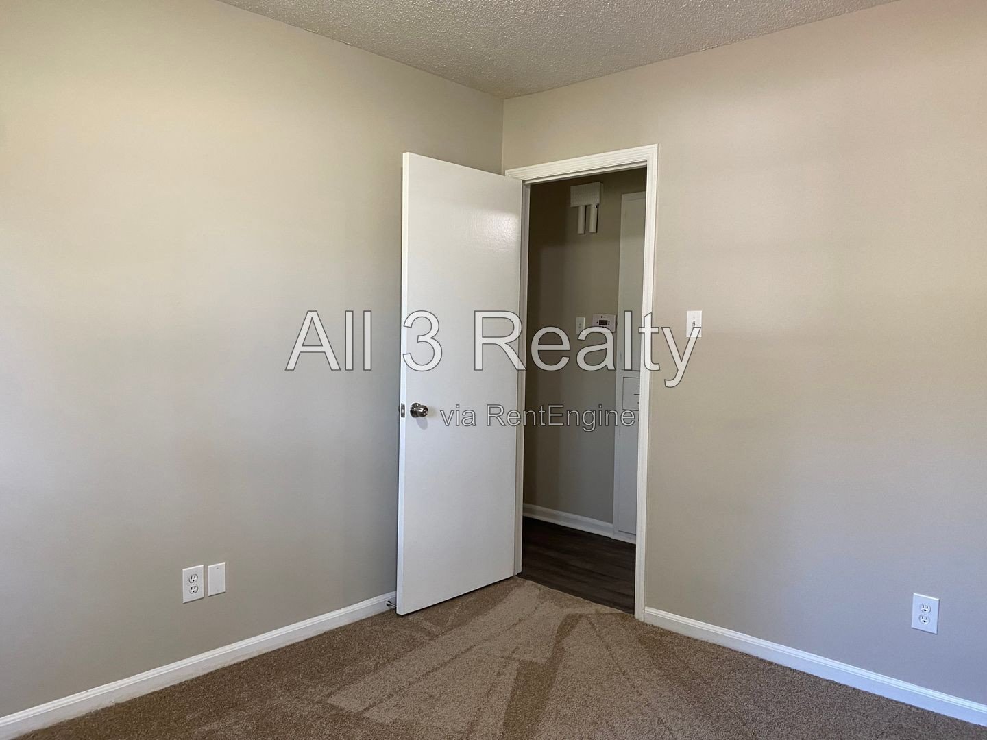 3-Bedroom  Beauty !!!! property image