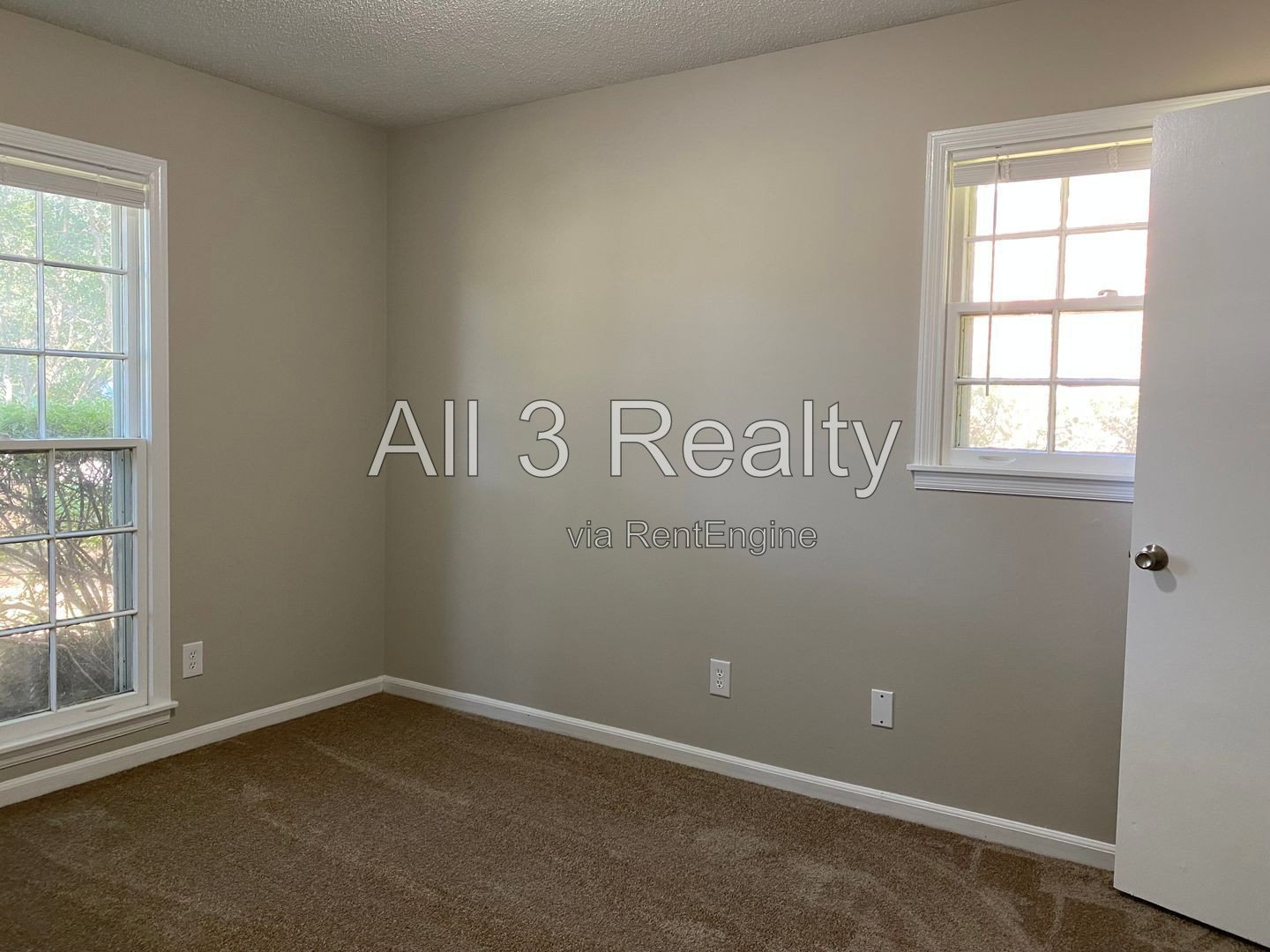 3-Bedroom  Beauty !!!! property image