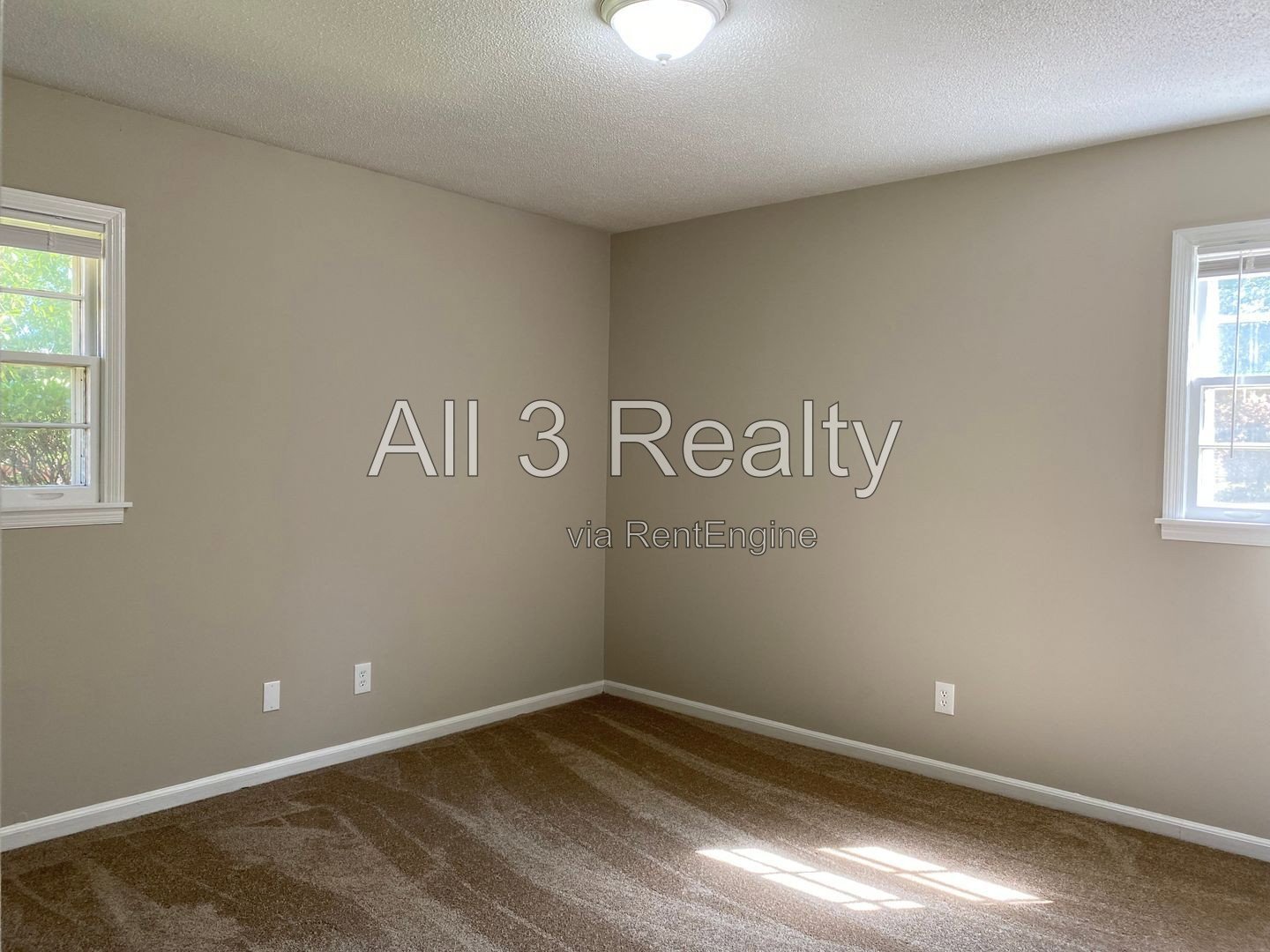 3-Bedroom  Beauty !!!! property image