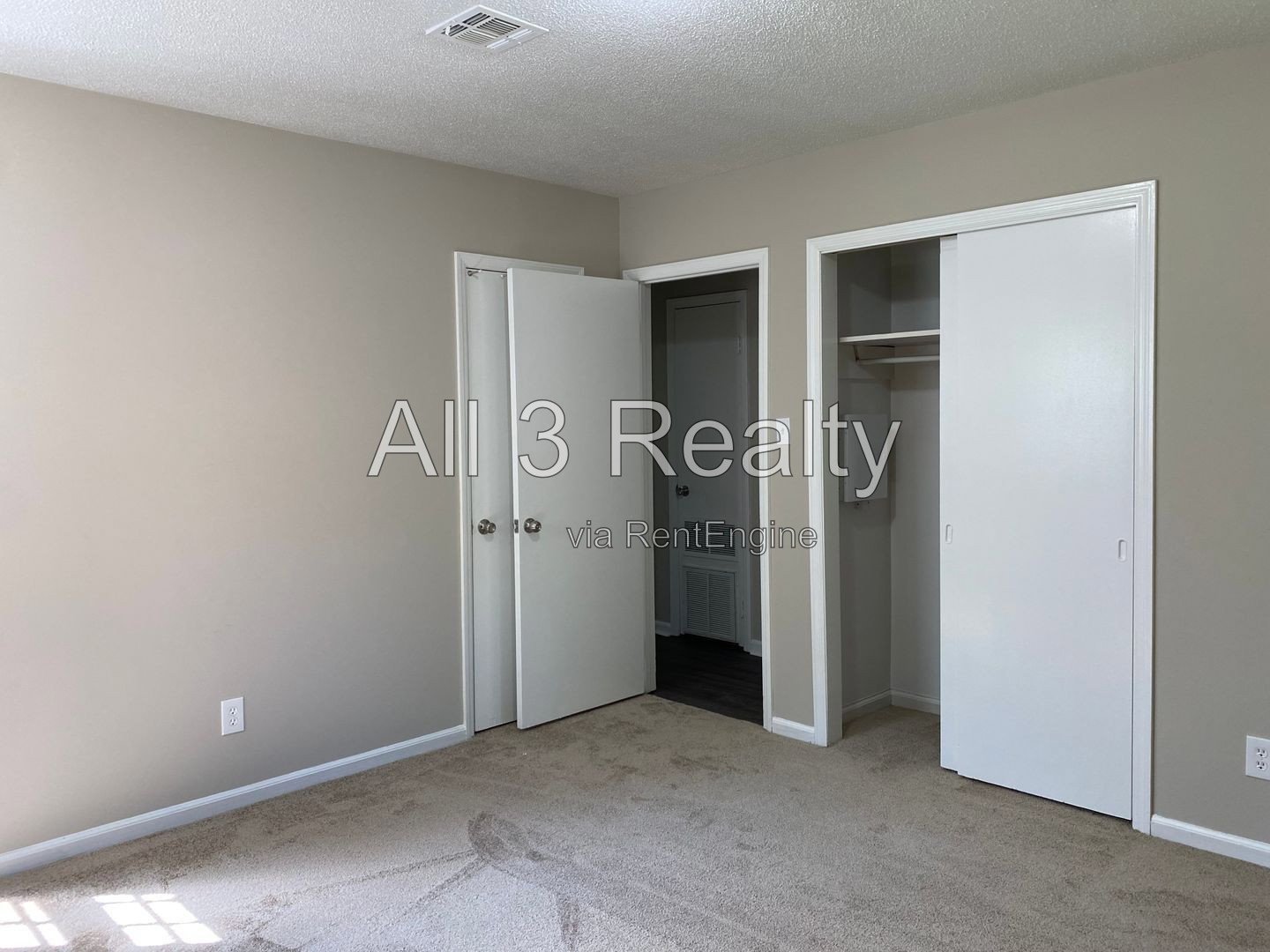 3-Bedroom  Beauty !!!! property image