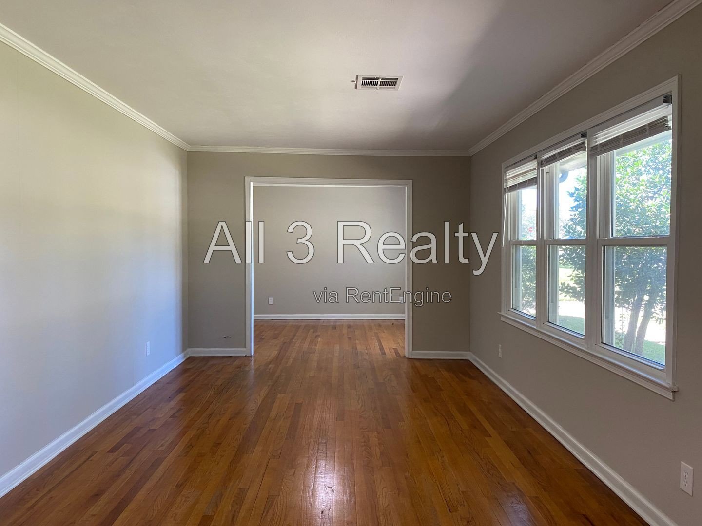 Gorgeous 3-bedroom!! property image
