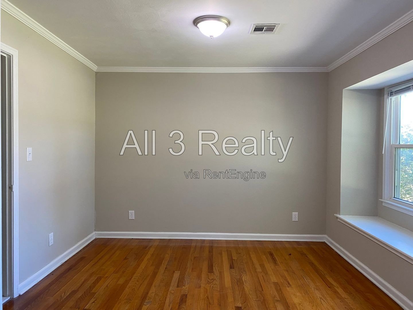 Gorgeous 3-bedroom!! property image
