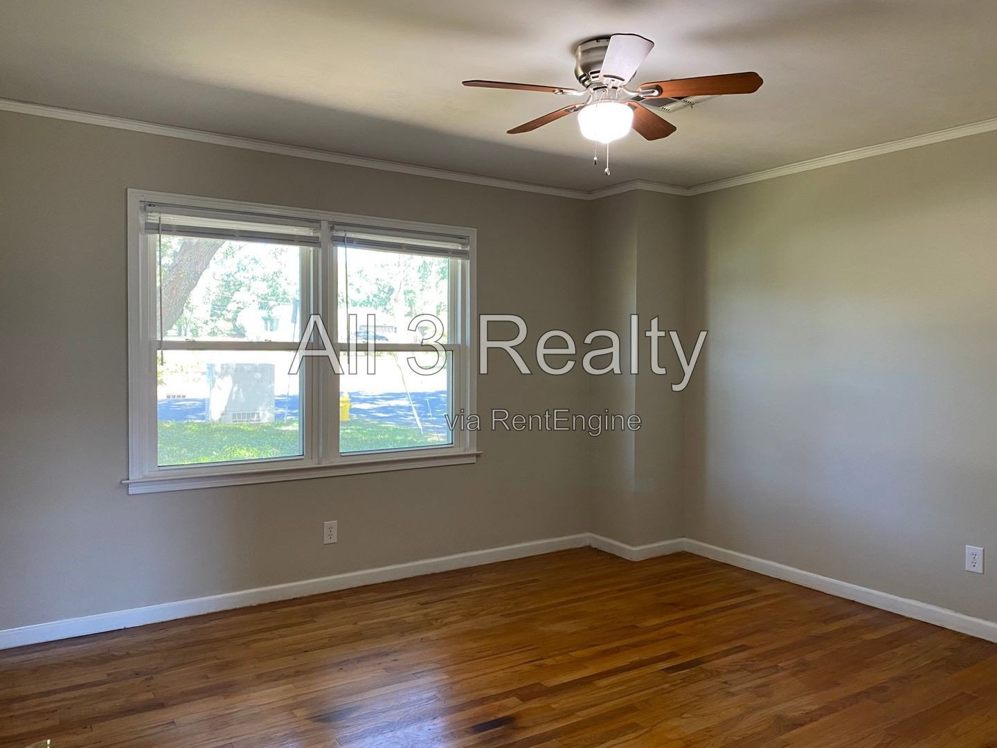 Gorgeous 3-bedroom!! property image