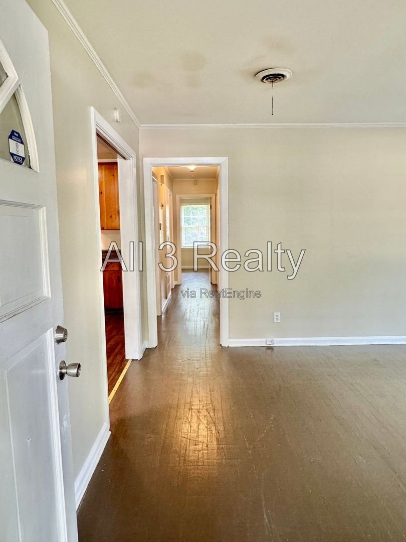Bright 3-Bedroom in Normandale property image
