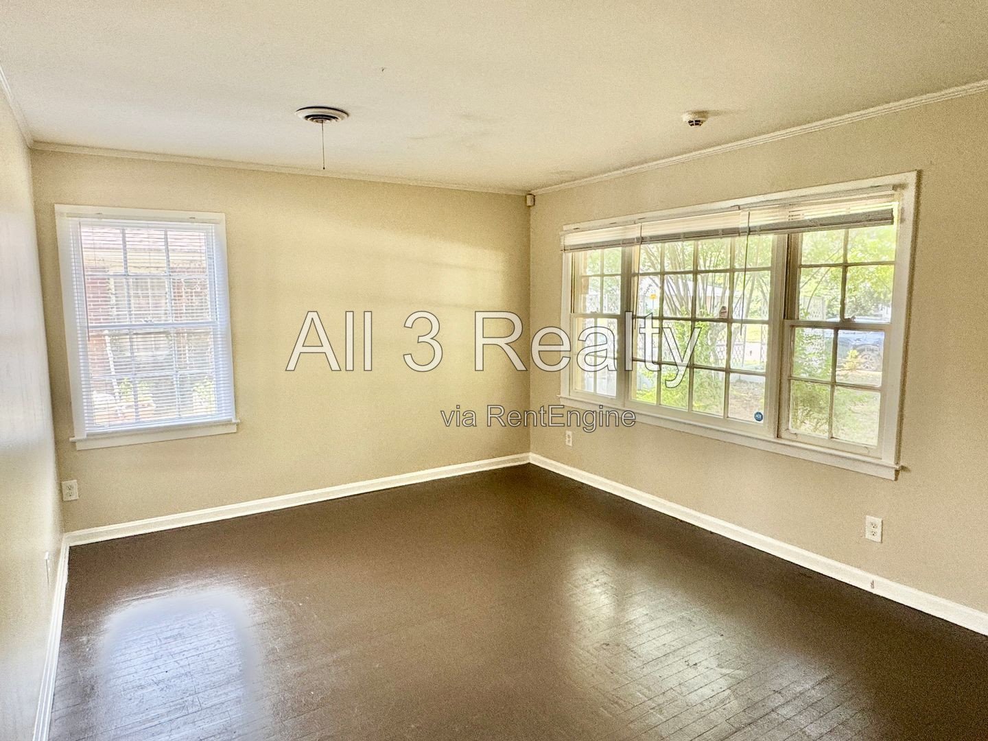 Bright 3-Bedroom in Normandale property image
