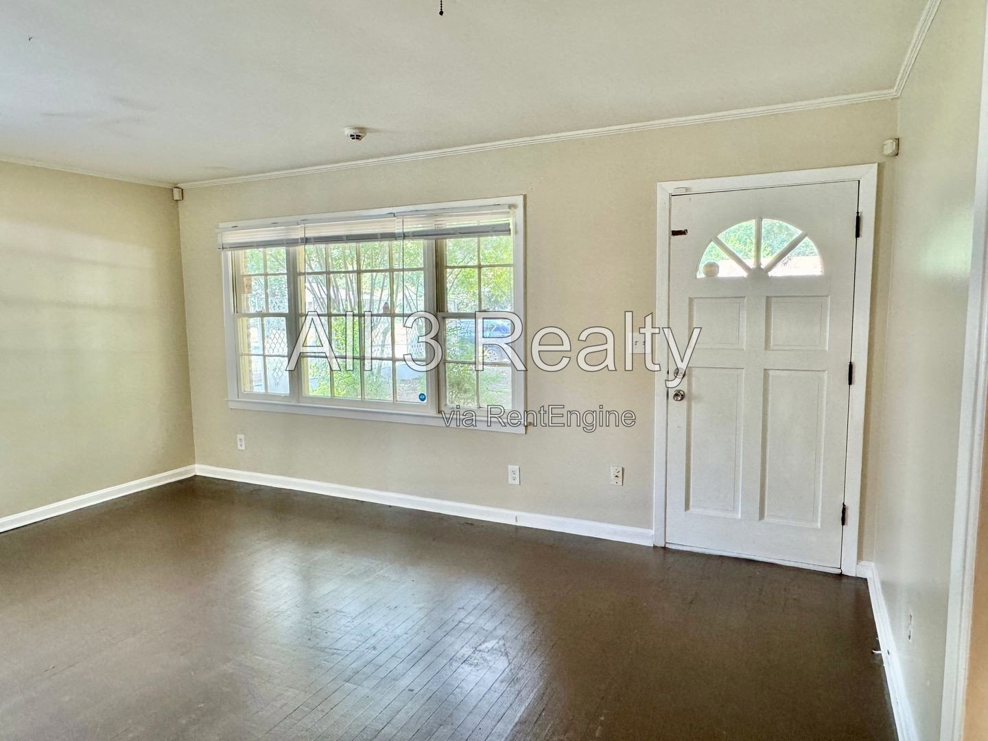 Bright 3-Bedroom in Normandale property image