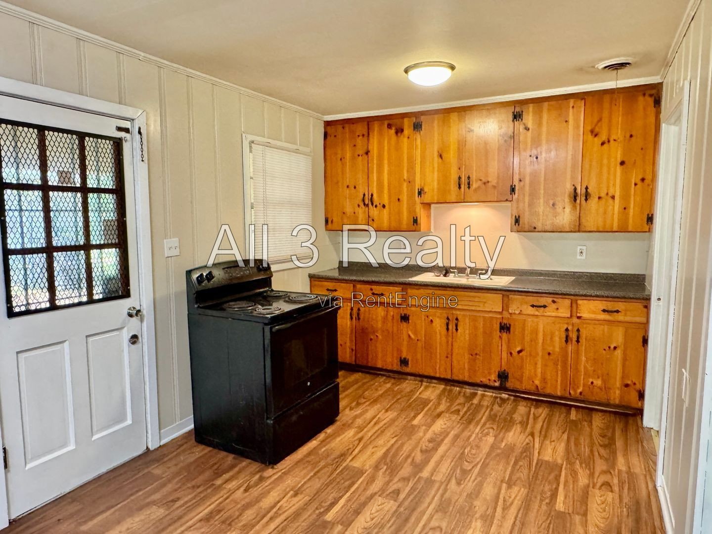 Bright 3-Bedroom in Normandale property image
