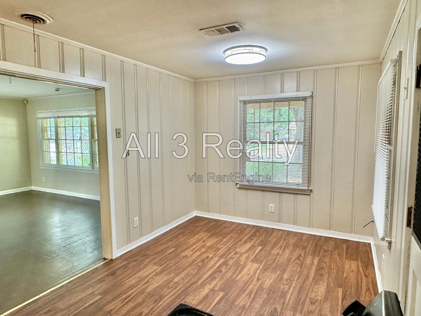 Bright 3-Bedroom in Normandale property image