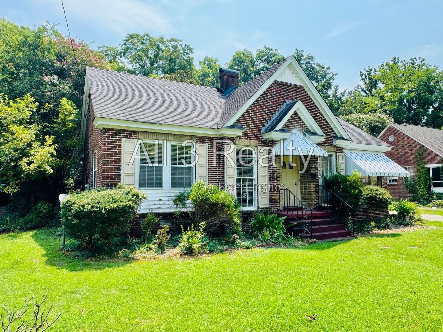 Curb appeal and more with this 3 Bedroom 2 bath property image