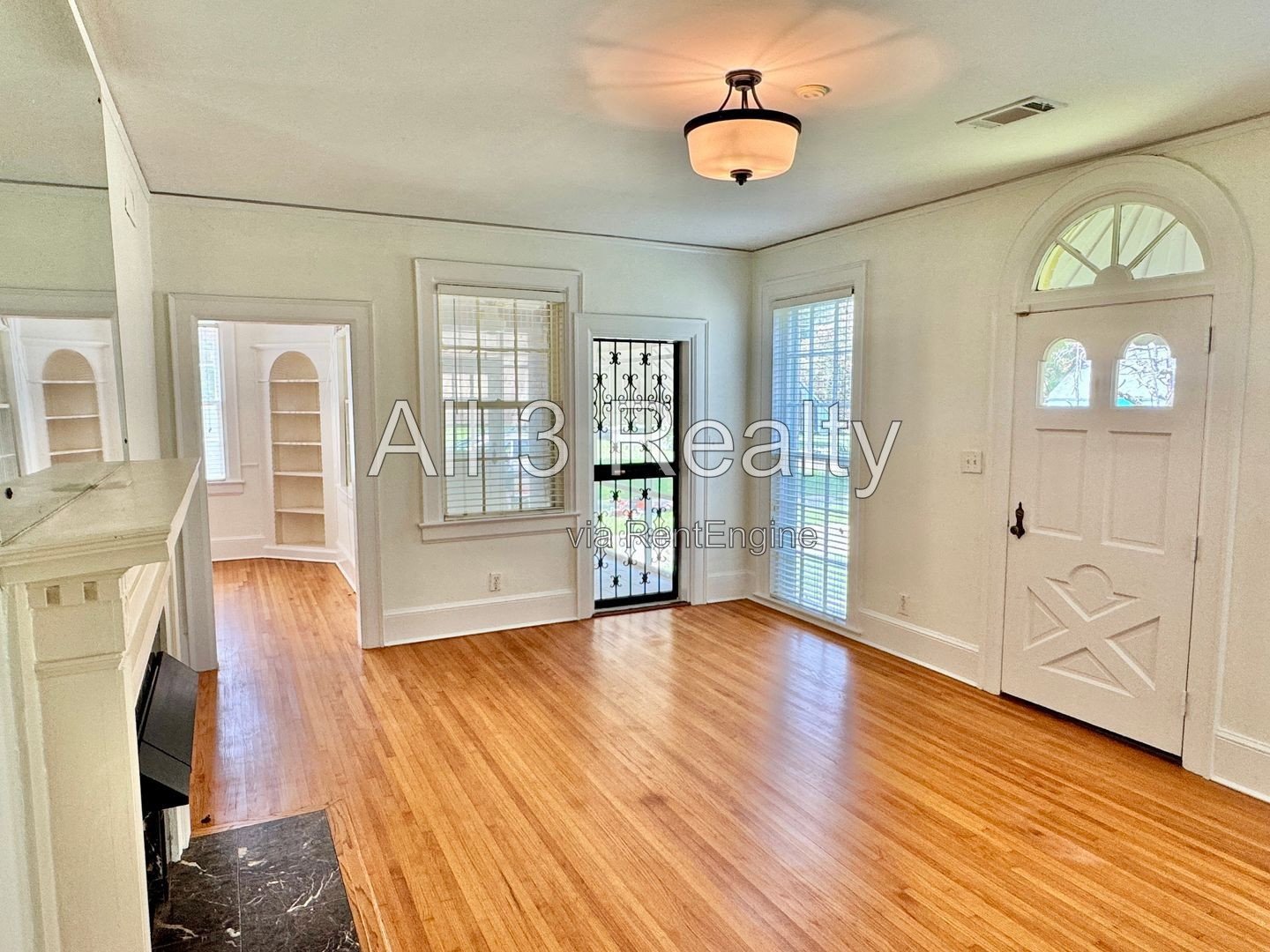Curb appeal and more with this 3 Bedroom 2 bath property image