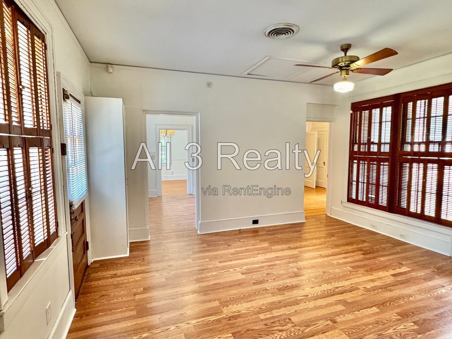Curb appeal and more with this 3 Bedroom 2 bath property image