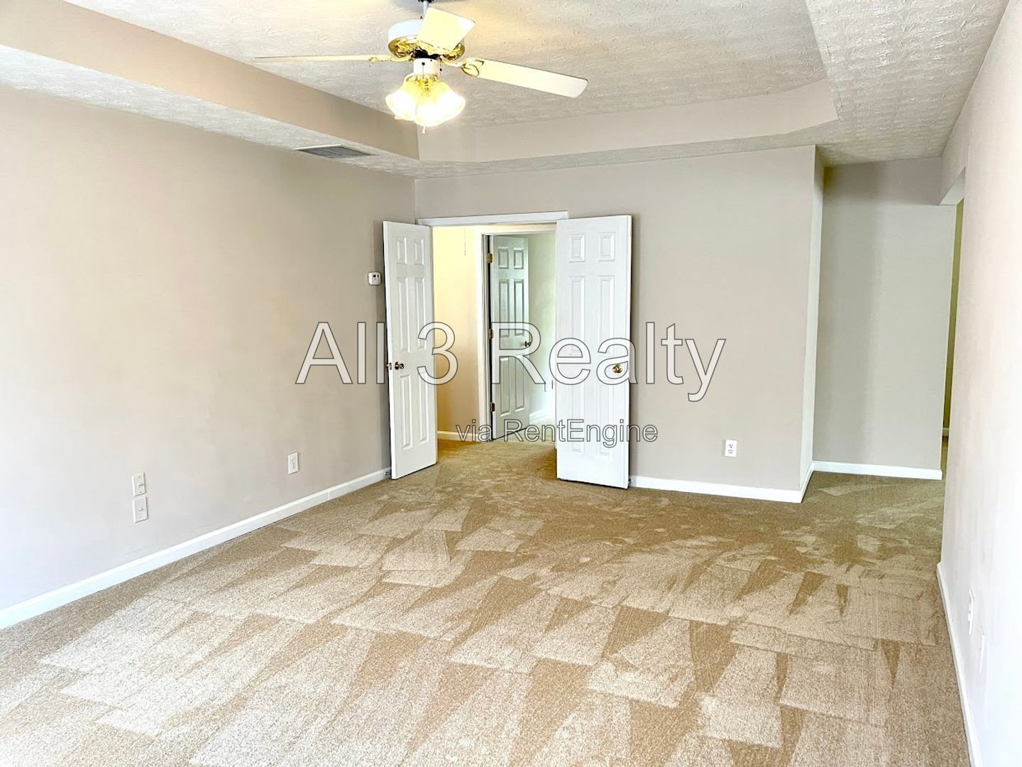 Welcome to this spacious 4 bedroom, 2.5 bathroom home located in Lithonia, GA. property image