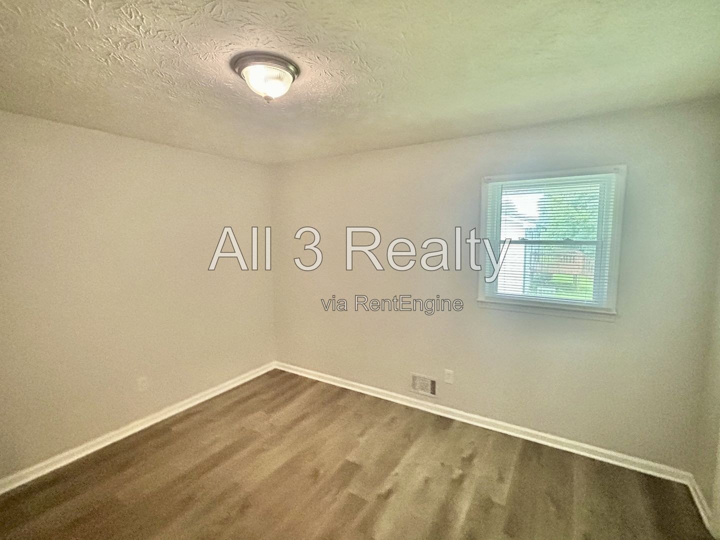 Recently renovated 2-bedroom, 1-bath home in McDonough, GA, offering an updated interior and practical layout. property image