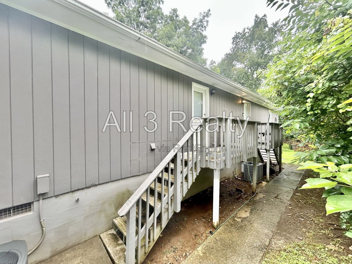 Recently renovated 2-bedroom, 1-bath home in McDonough, GA, offering an updated interior and practical layout. property image