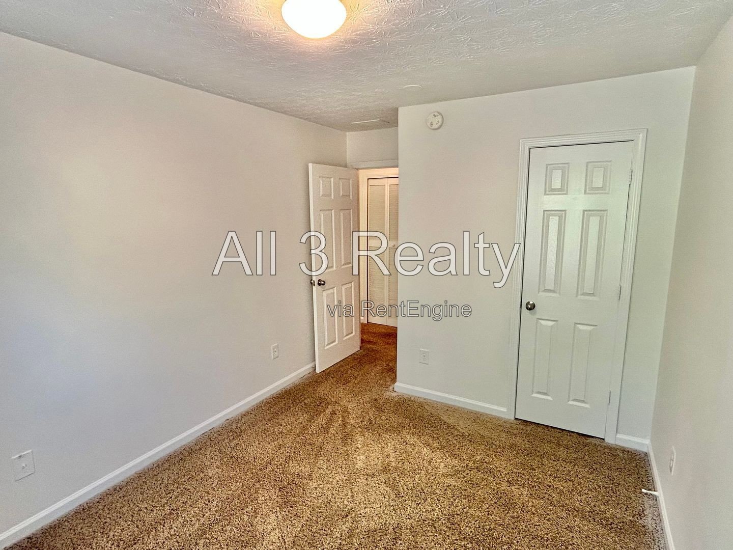 Great Location, Beautiful Townhome, 3-bedroom, 2.5-bath townhome in Flowery Branch, GA property image