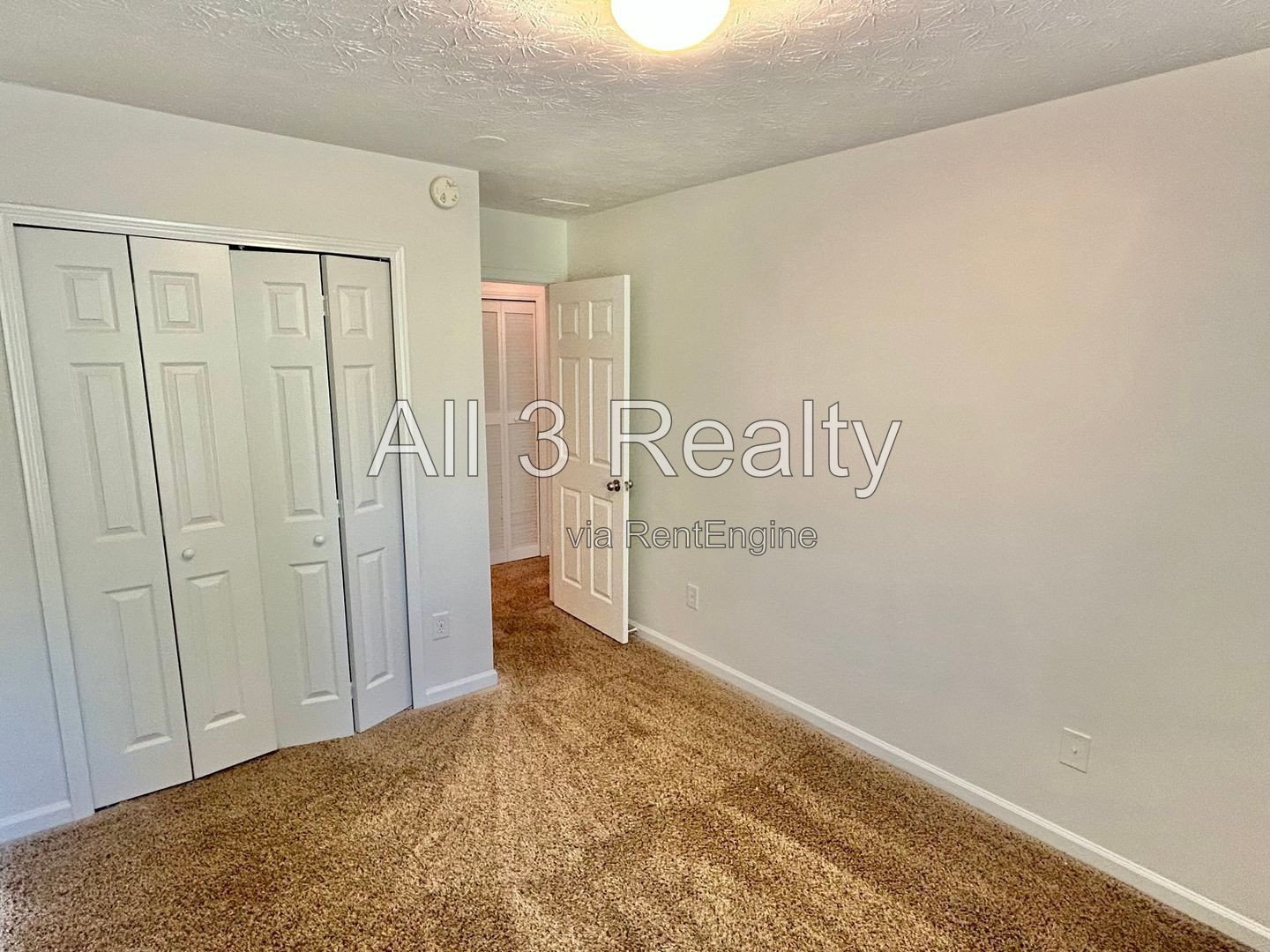 Great Location, Beautiful Townhome, 3-bedroom, 2.5-bath townhome in Flowery Branch, GA property image