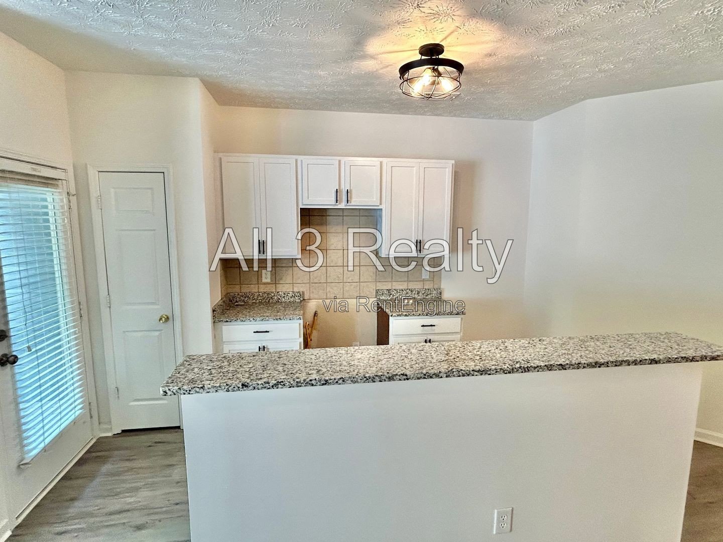Great Location, Beautiful Townhome, 3-bedroom, 2.5-bath townhome in Flowery Branch, GA property image