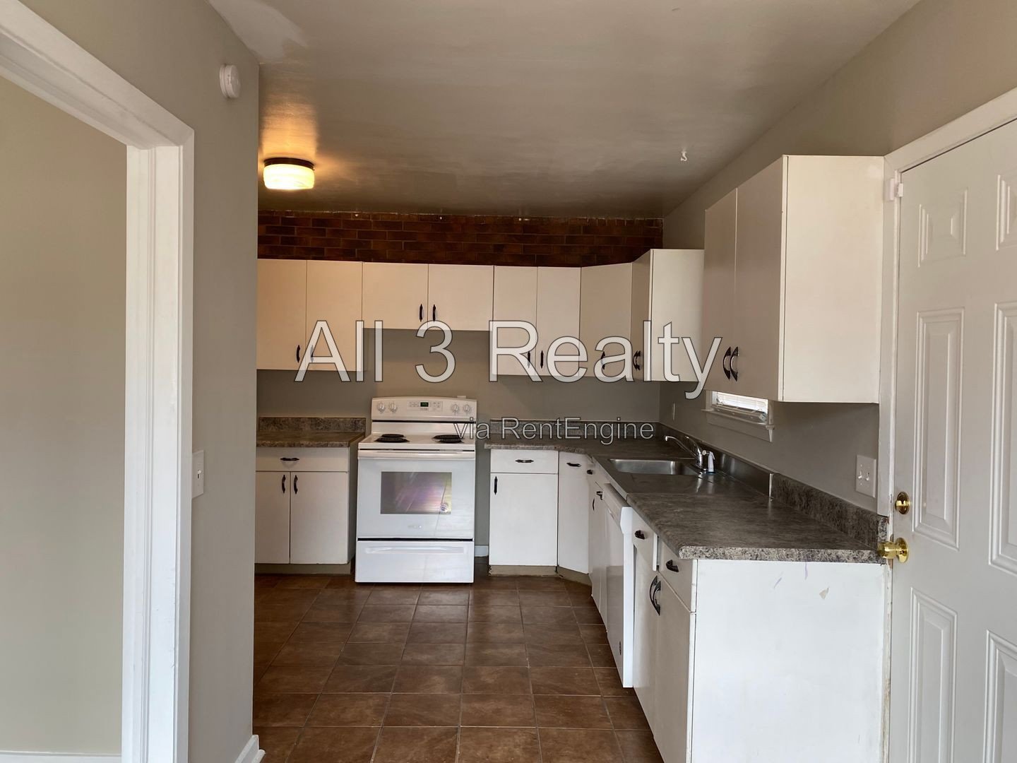 Brick Beauty! 3 Bedroom / 2 Bathroom Home Available in Montgomery! property image