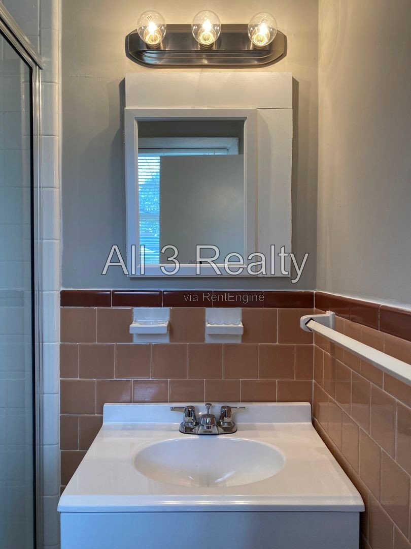 Brick Beauty! 3 Bedroom / 2 Bathroom Home Available in Montgomery! property image