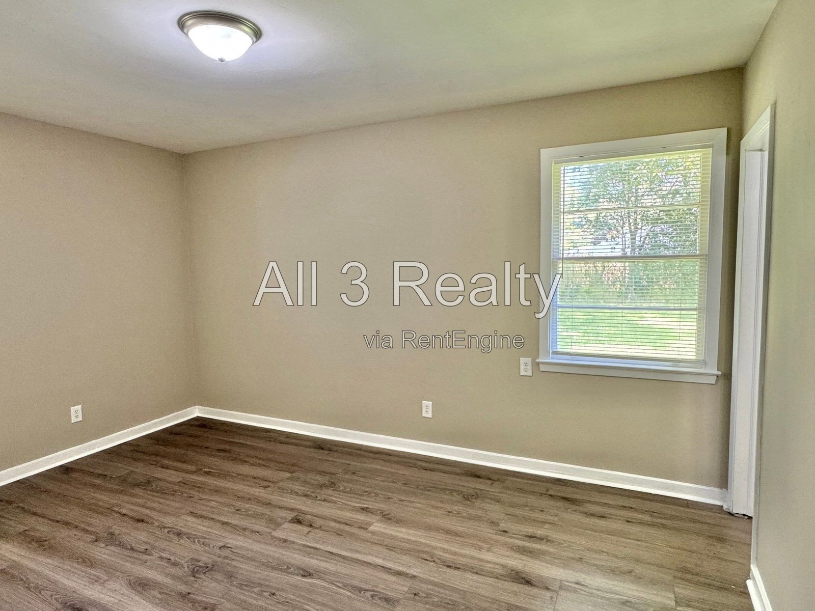 Brick Beauty! 3 Bedroom / 2 Bathroom Home Available in Montgomery! property image