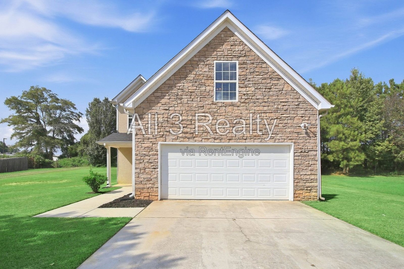 Spacious 4-bedroom, 2.5-bath home in Fairburn, GA property image