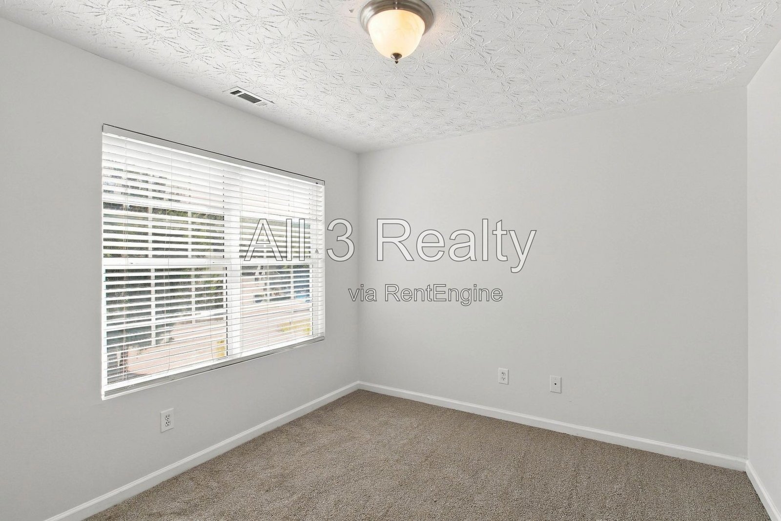Spacious 4-bedroom, 2.5-bath home in Fairburn, GA property image