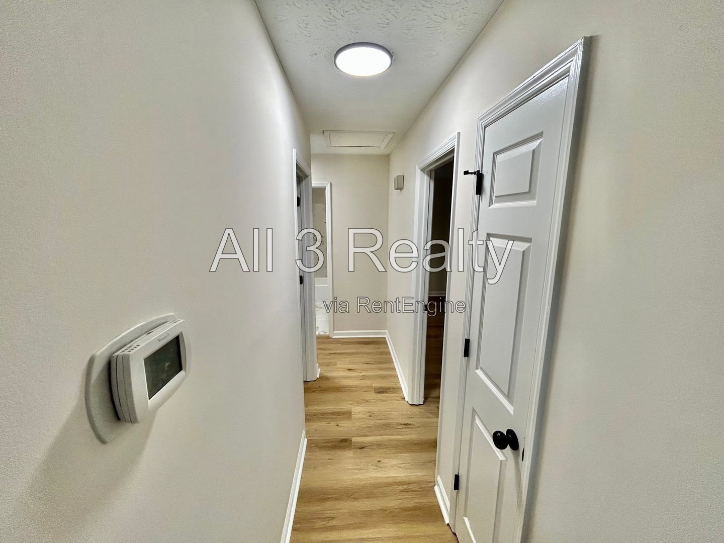 Discover this renovated 3-bedroom, 2-bath home in Fayetteville, GA. The interior features a cozy fireplace and ceiling fans throughout for added comfort. property image