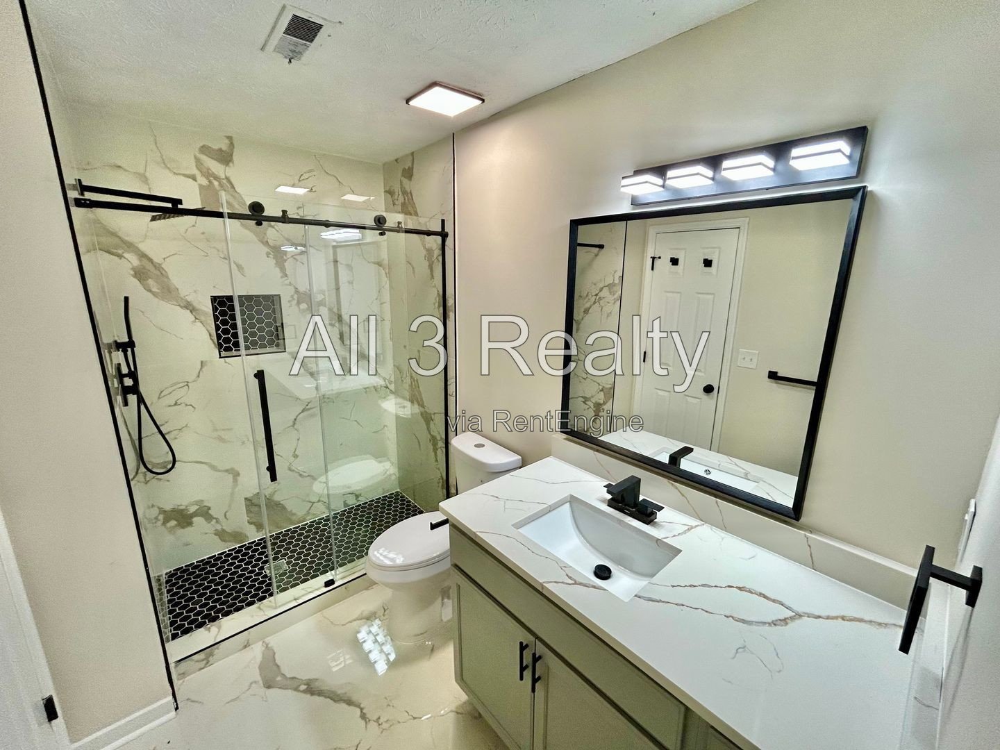 Discover this renovated 3-bedroom, 2-bath home in Fayetteville, GA. The interior features a cozy fireplace and ceiling fans throughout for added comfort. property image