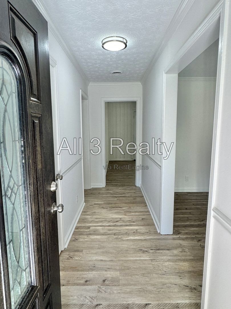 Impressive 4-Bedroom Home with 3.5 Baths property image
