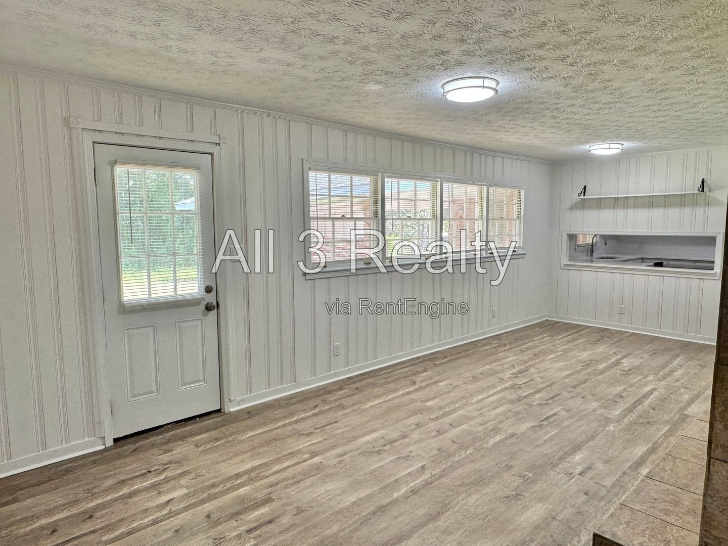 Impressive 4-Bedroom Home with 3.5 Baths property image