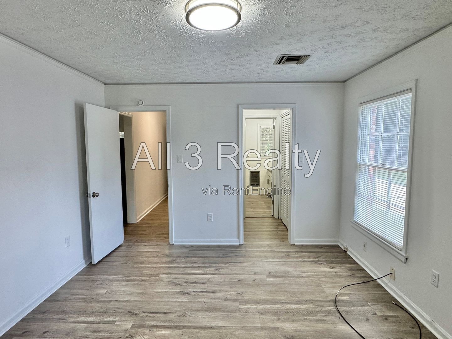 Impressive 4-Bedroom Home with 3.5 Baths property image