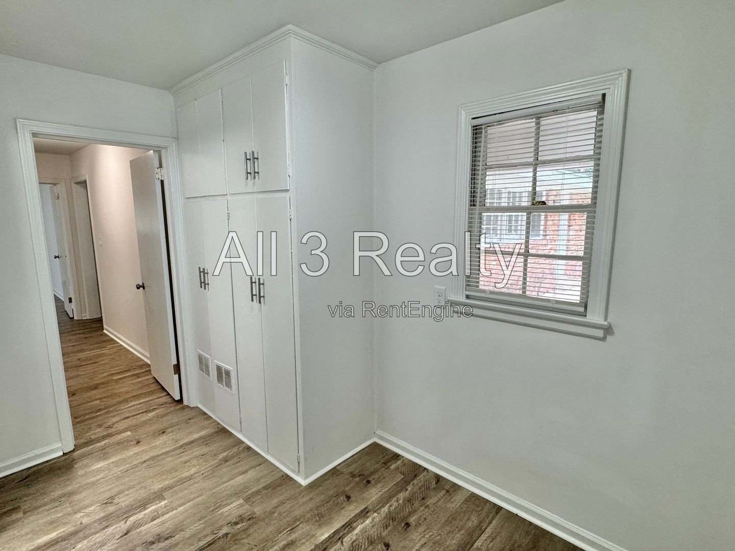 Impressive 4-Bedroom Home with 3.5 Baths property image