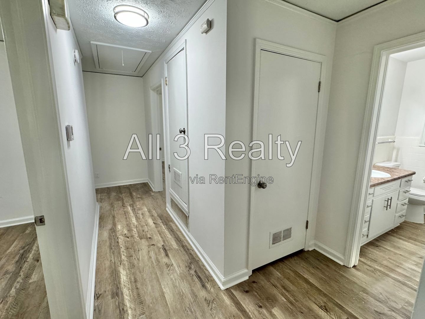 Impressive 4-Bedroom Home with 3.5 Baths property image