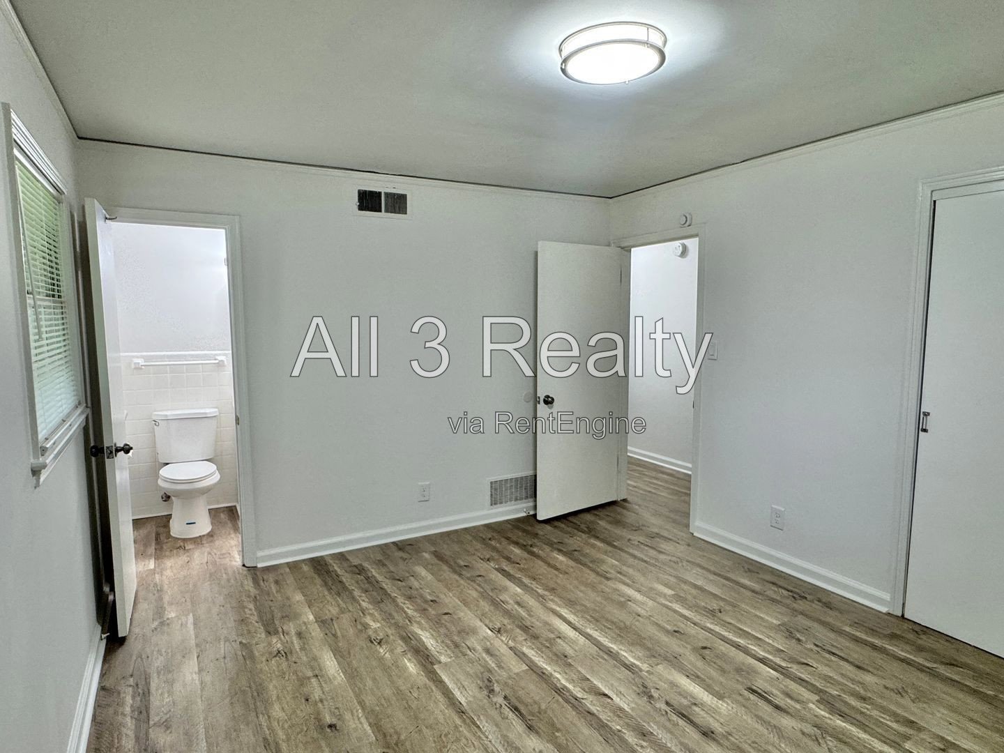 Impressive 4-Bedroom Home with 3.5 Baths property image