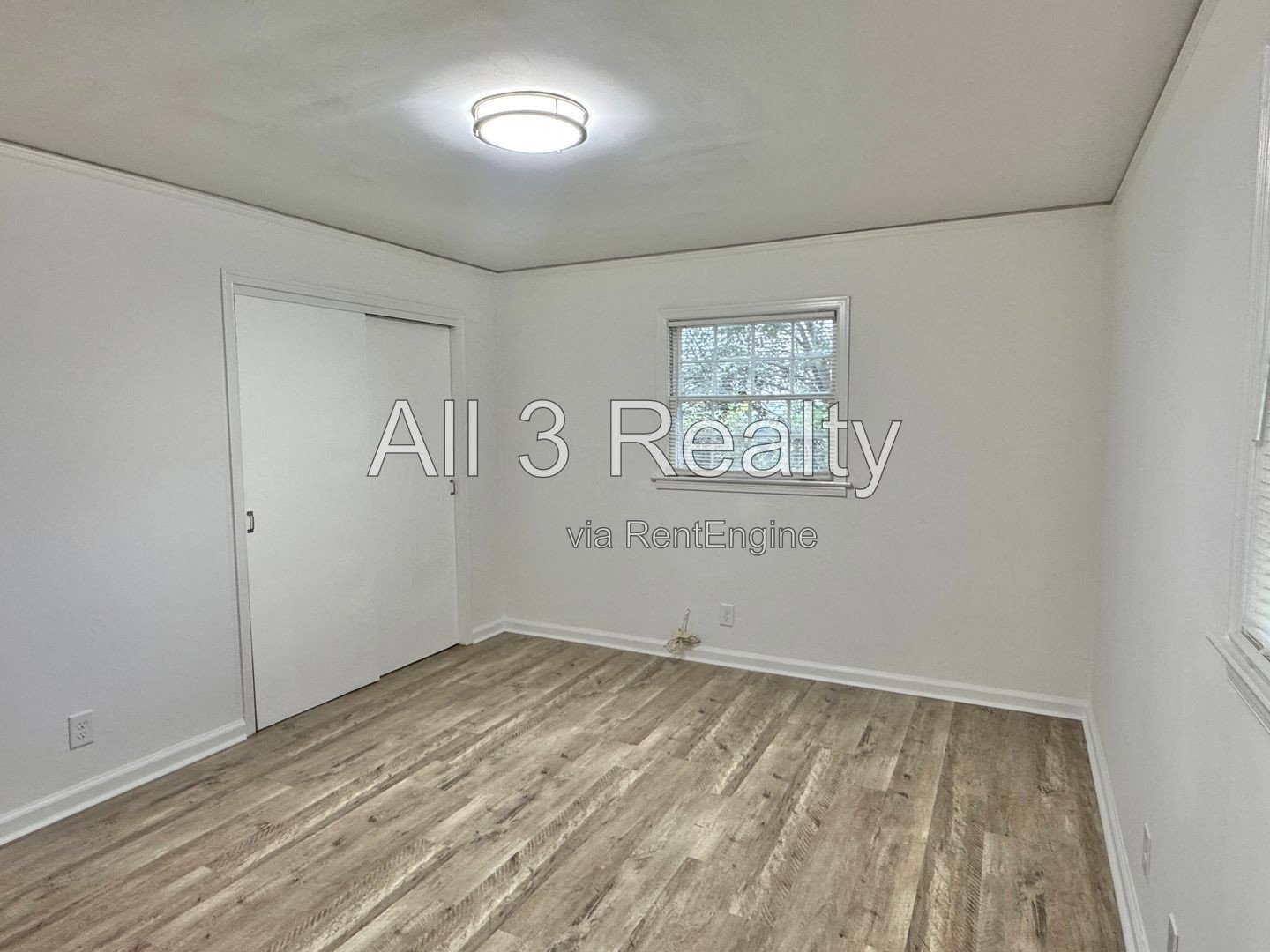 Impressive 4-Bedroom Home with 3.5 Baths property image