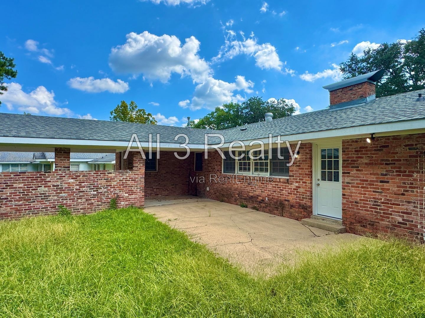 Impressive 4-Bedroom Home with 3.5 Baths property image