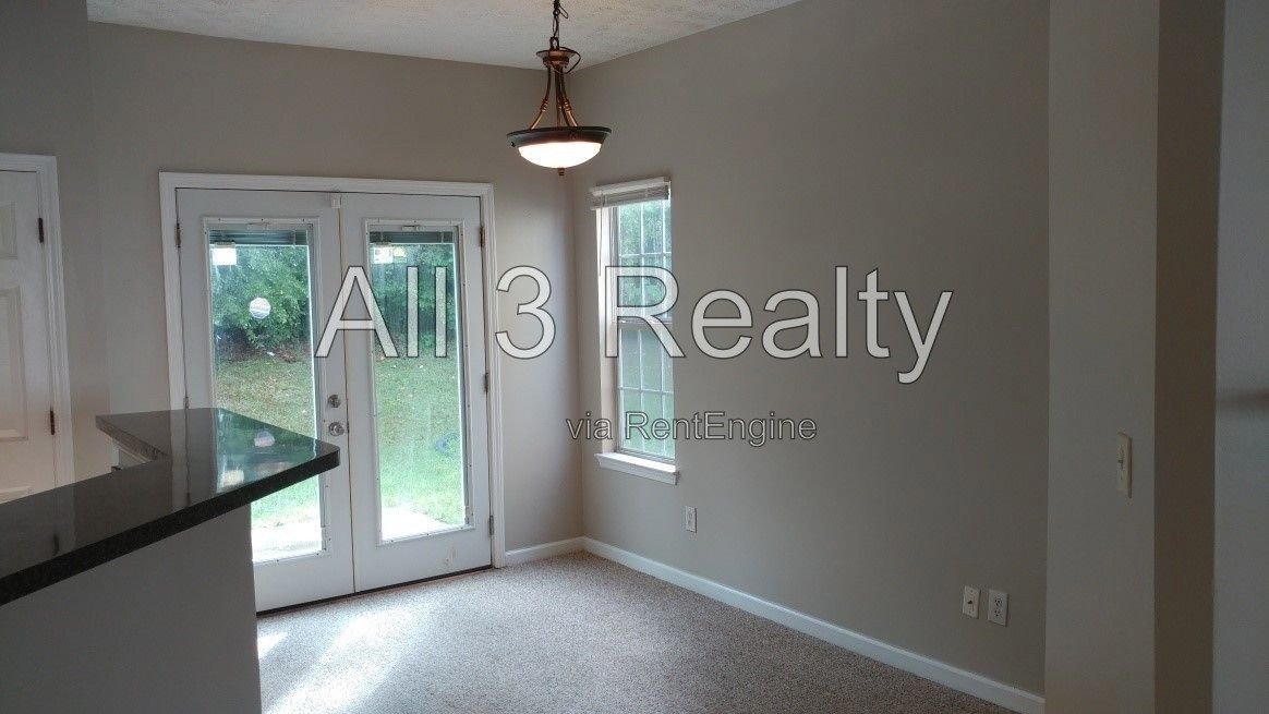 Fantastic & Cozy 2 Bedroom / 2 Bathroom Townhome in College Park! property image