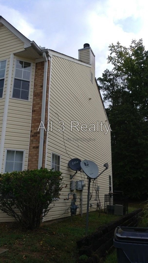 Fantastic & Cozy 2 Bedroom / 2 Bathroom Townhome in College Park! property image