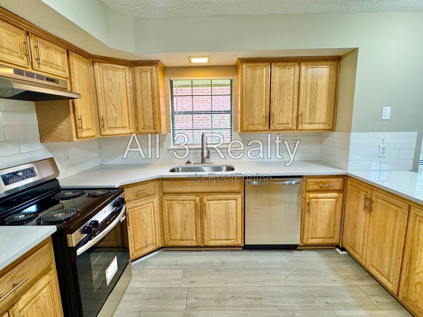 Charming Courtyard-3 Bedroom property image