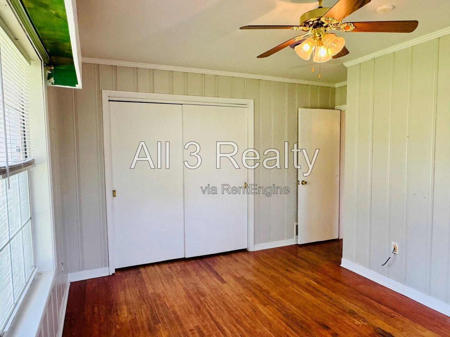3-Bedroom -Bright, Charming, and Move-In Ready! property image