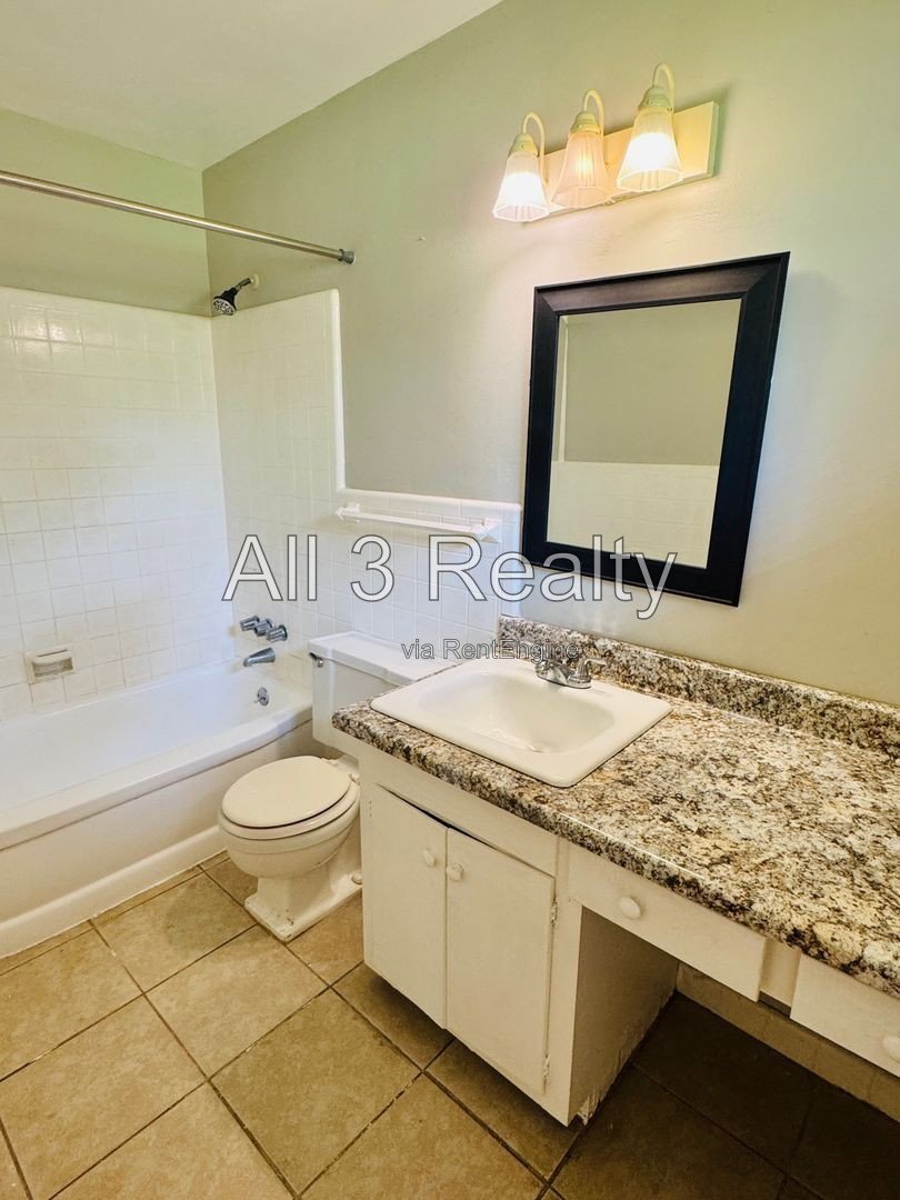 3-Bedroom -Bright, Charming, and Move-In Ready! property image