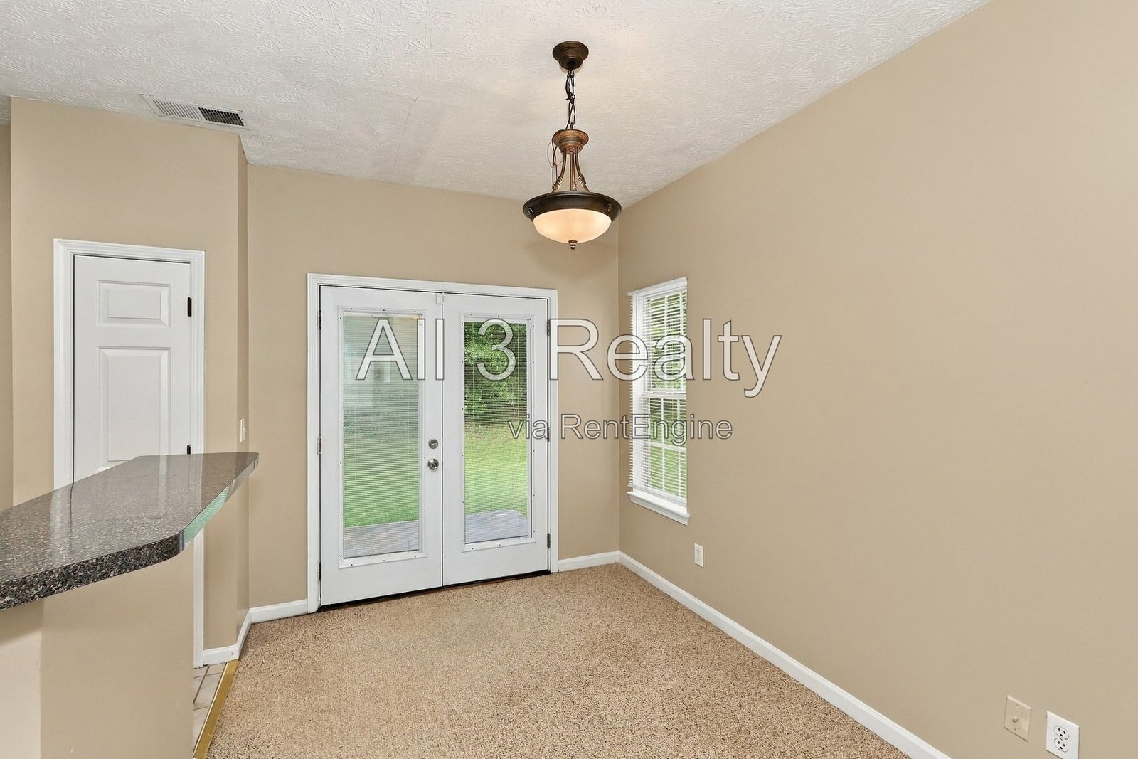 Fantastic & Cozy 2 Bedroom / 2 Bathroom Townhome in College Park! property image