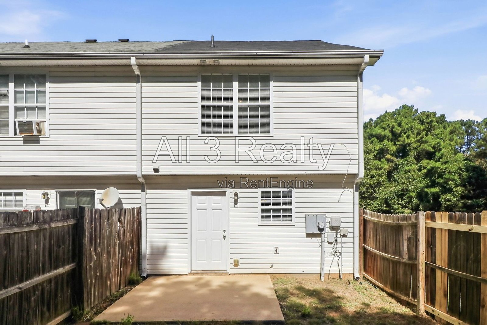 Say hello to your new home!! 2-bedroom, 2.5-bathroom townhouse in Hiram, GA property image